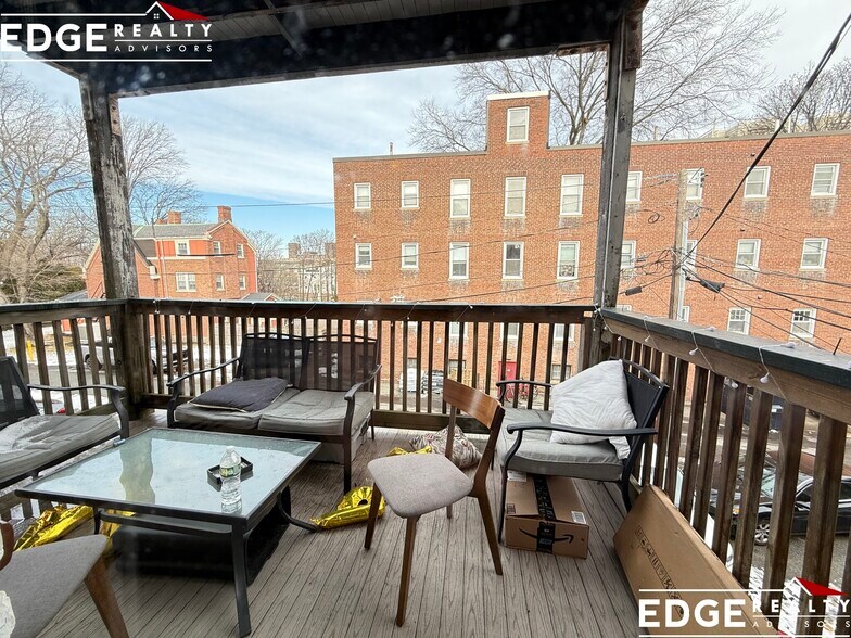 Building Photo - 5 Euston St