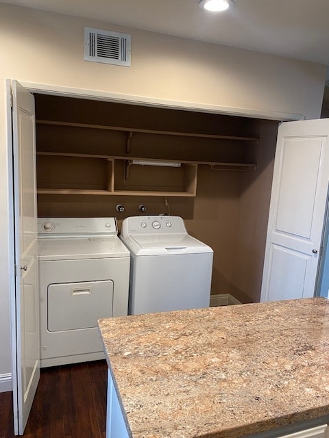 Building Photo - 2000 Karen St