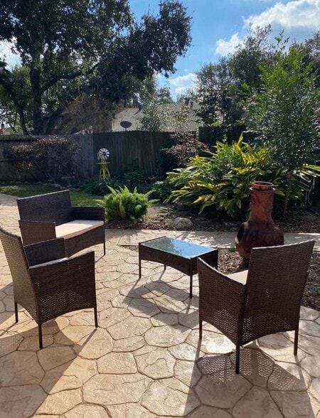 Building Photo - 8015 Windy Creek Dr