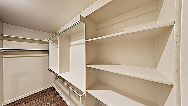 Building Photo - 5014 Avion Ct