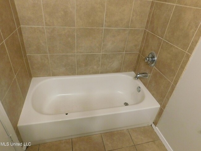 Building Photo - 5431 Nail Rd