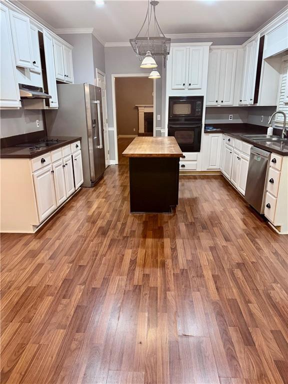 Building Photo - 800 Satinwood Pl