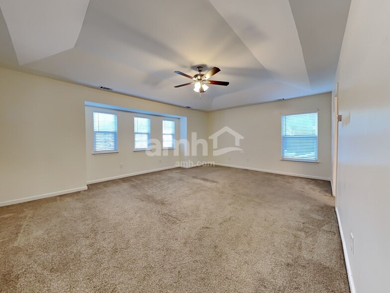 Building Photo - 113 Education Blvd