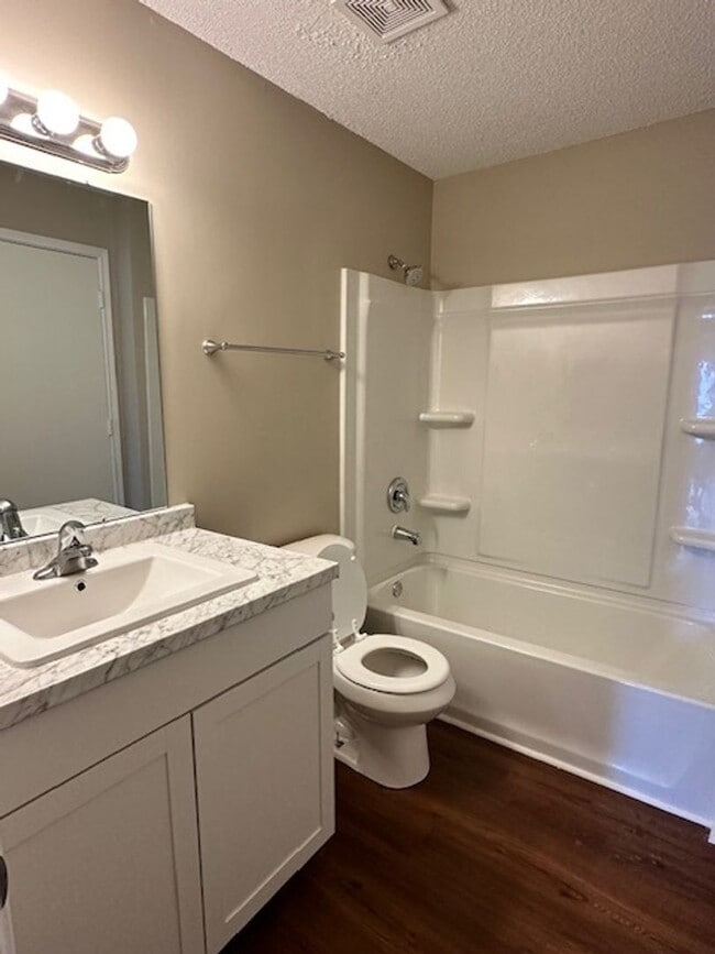 Building Photo - 2BD/2BA CONDO- THE MERIDIAN