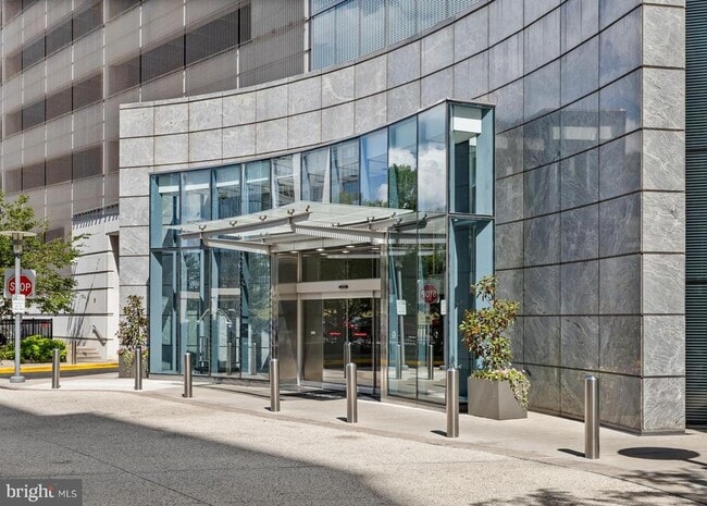 Building Photo - 2101 Market St