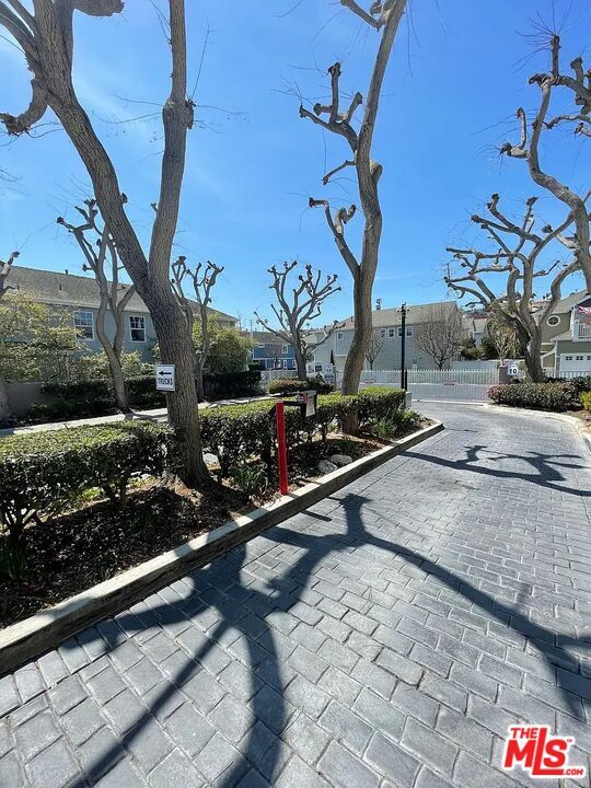 Building Photo - 1706 Freeport Terrace