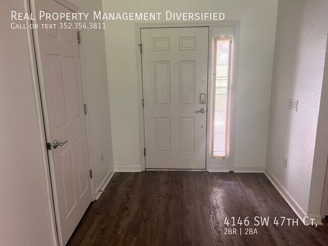 Building Photo - 4146 SW 47th Ct