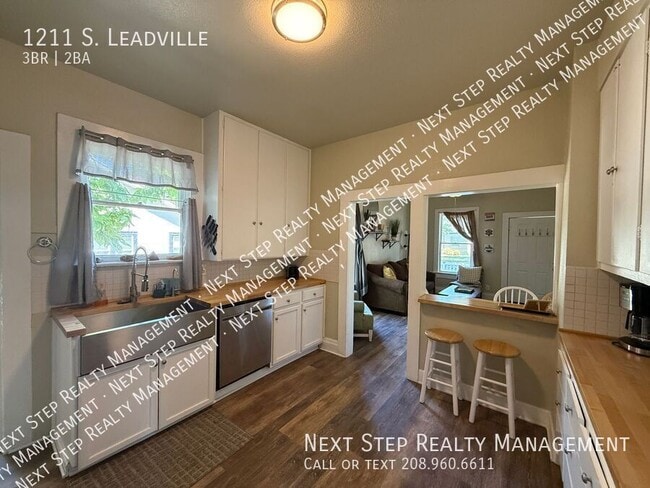 Building Photo - 1211 S. Leadville-
