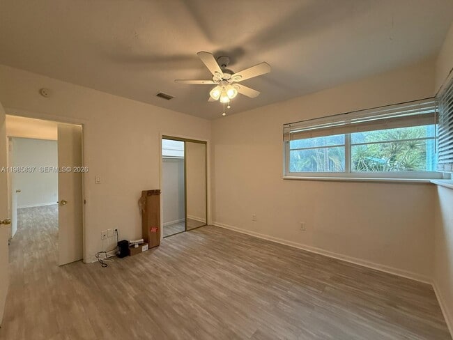 Building Photo - 1247 Marseille Dr