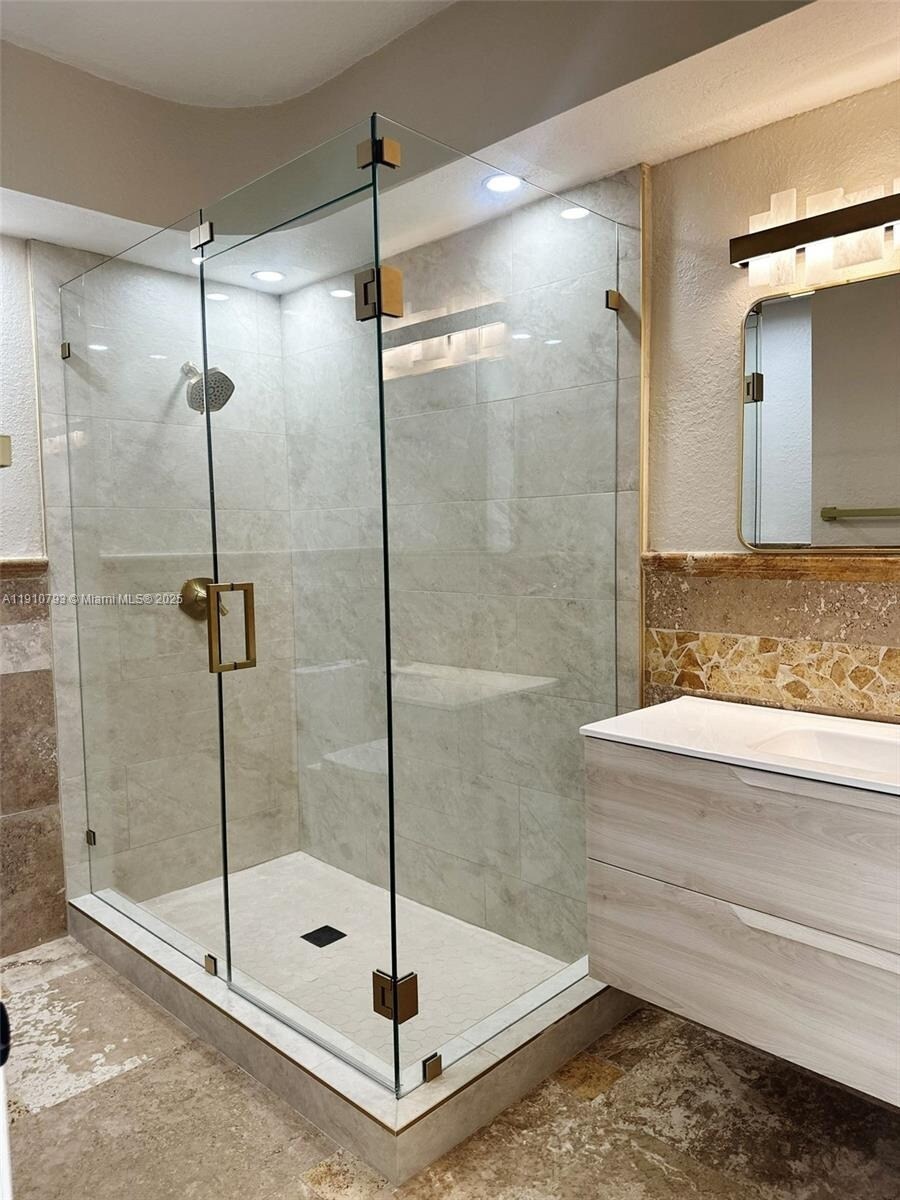 Building Photo - 9173 NW 147th Ter