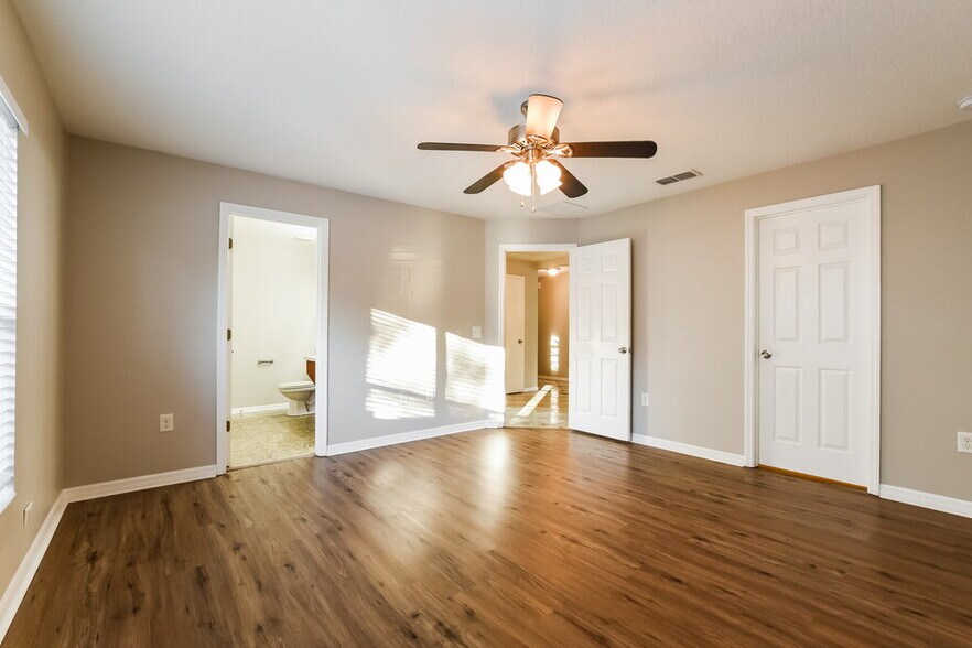 Building Photo - 1552 Truscott Ct