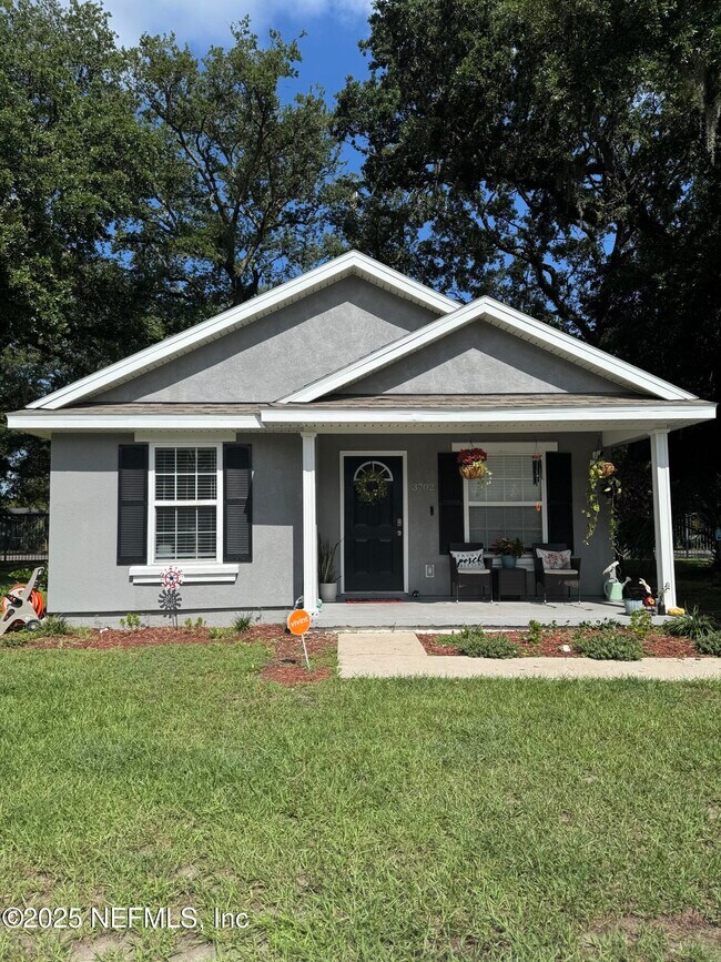 Building Photo - 3702 Wood Creek Ln