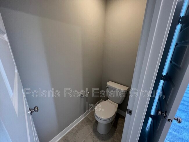 Building Photo - 3085 Gibbert Ln