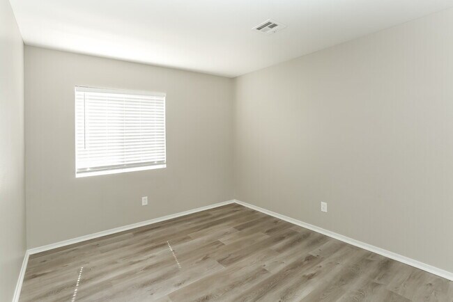 Building Photo - 4917 Stormy Ridge St