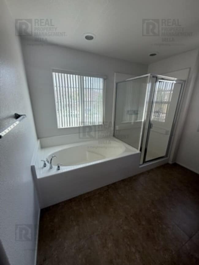 Building Photo - 756 Conlon Dr