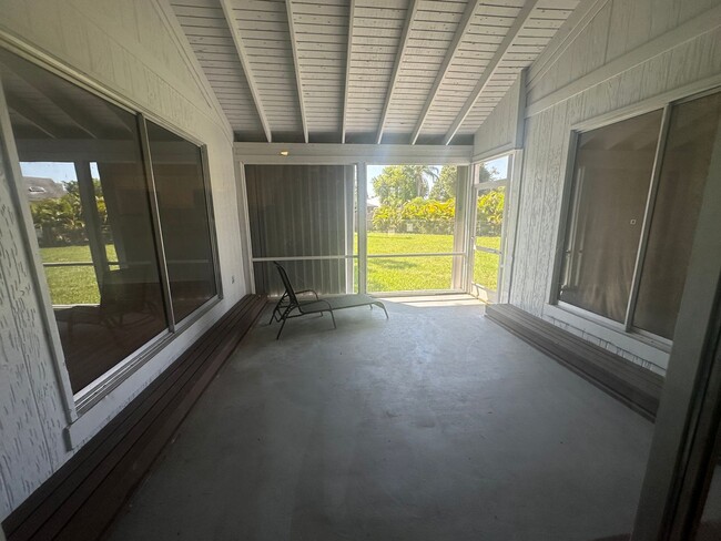 Building Photo - 3/2/2 with fenced yard located in Indian R...