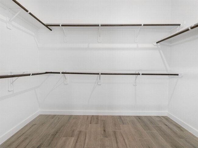 Building Photo - 209 Silverleaf Rd