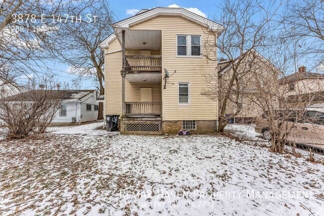 Building Photo - 3878 E 147 St #2/UP, Cleveland - 2 Bed 1 B...
