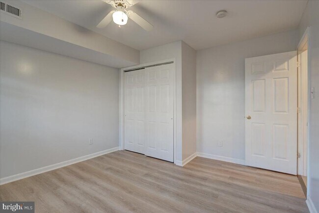 Building Photo - 12307 Sleepy Lake Ct