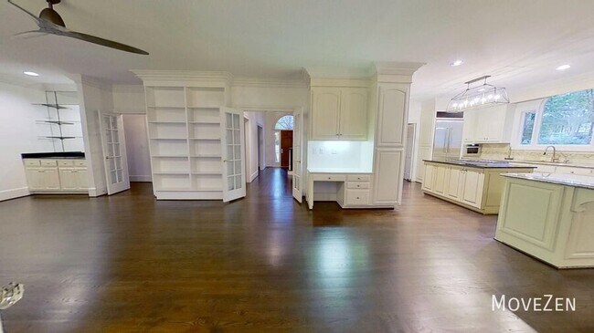 Building Photo - 5630 Colony Crossing Dr