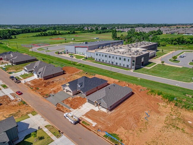 Building Photo - Newer Home available Mid-August 2026- Mustang Park- Storm Shelter