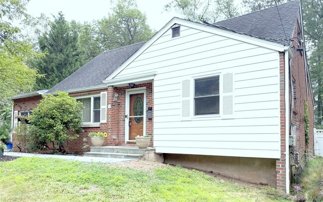 Building Photo - 8 Windmill Ln