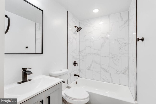 Building Photo - 2339 N 16th St