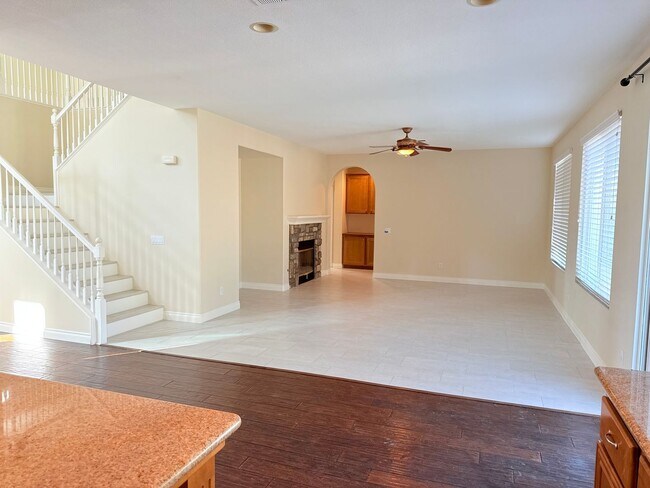 Building Photo - Executive 4 Bedroom Home for Rent