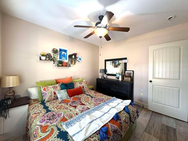 Building Photo - 61 Boulder Dr