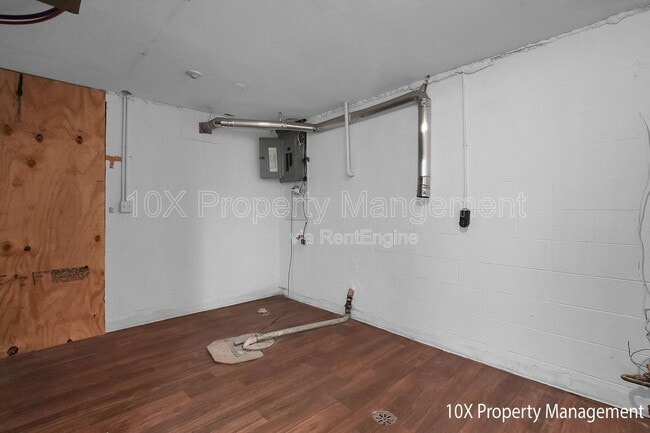 Building Photo - 1814 E Maynard Ave