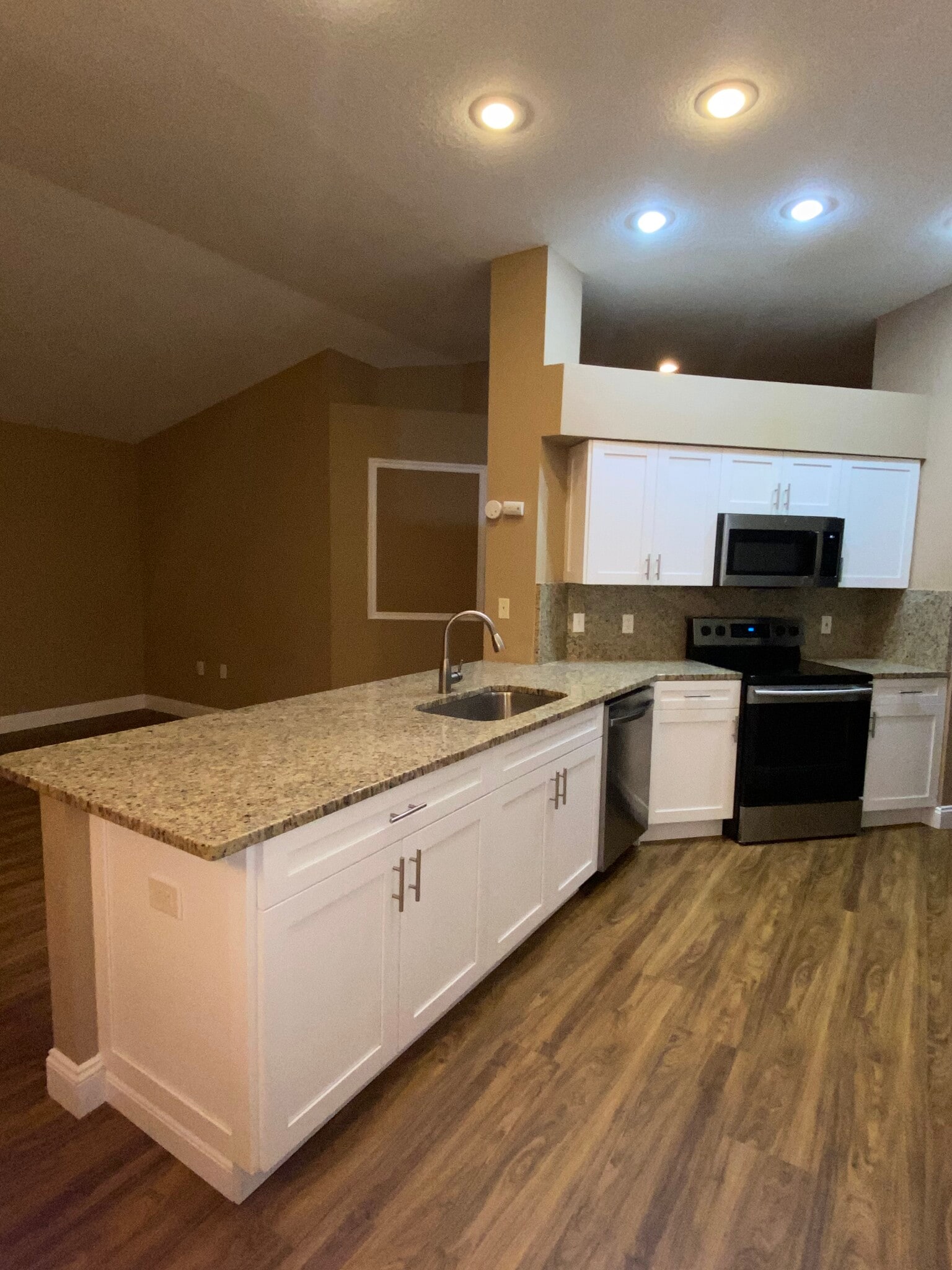Building Photo - 22815 Richardson Ln