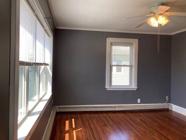 Building Photo - 30 Grant St