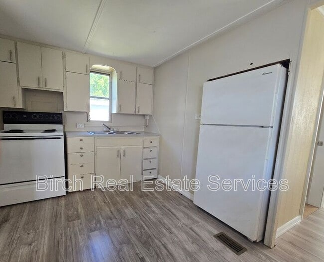 Building Photo - 7041 Lofty Dr