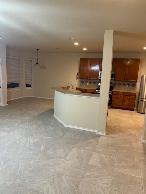 Kitchen-Living Room - 2811 Acacia Fair Ln