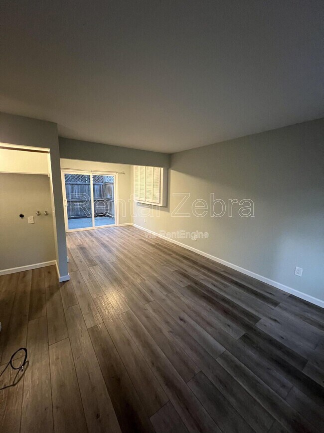 Building Photo - 141 Agua Caliente Rd W