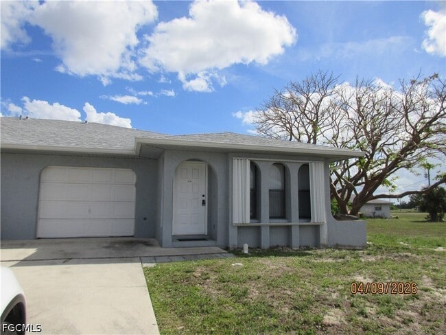 Building Photo - 1218 NE 8th Terrace