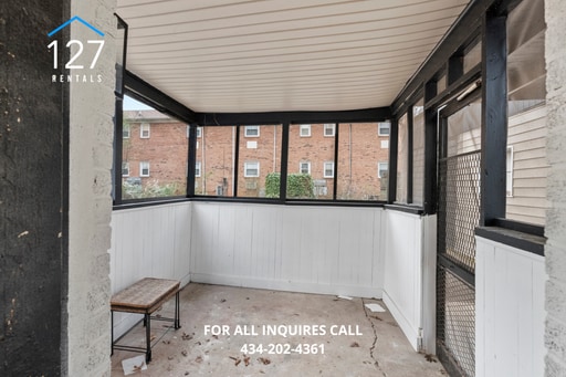 Building Photo - Beautiful Single Family Home!