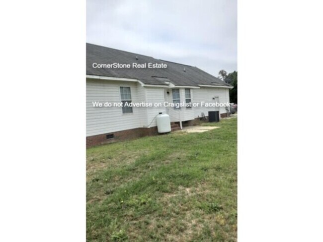 Building Photo - 109 Timber Ridge Drive, Raeford, Nc 28376