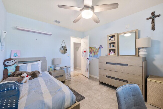 Building Photo - 42230 May Pen Rd