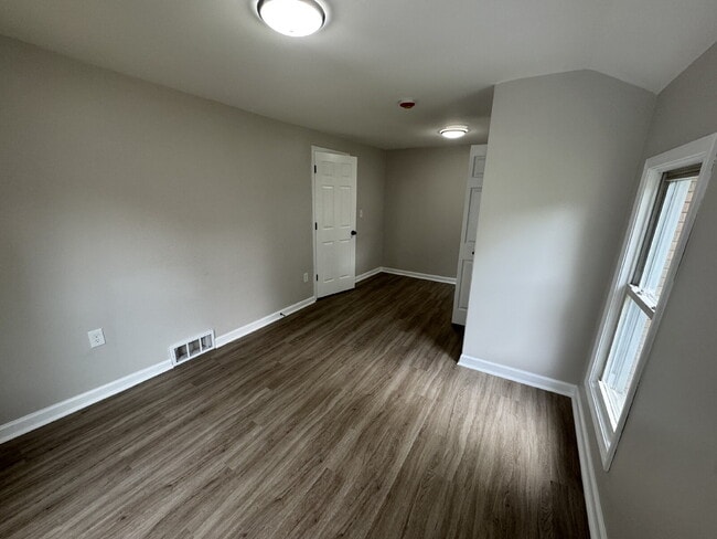 Building Photo - Five Bedrooms. Two Bathrooms. One Perfect ...