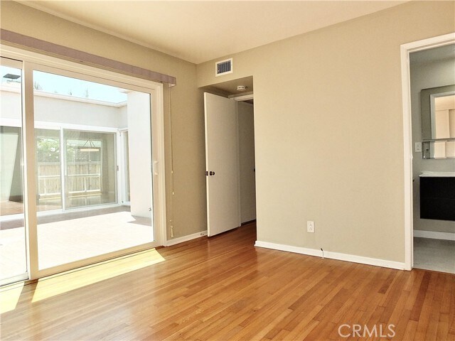 Building Photo - 617 Sandpiper Dr