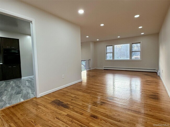 Building Photo - 16 Highview Dr