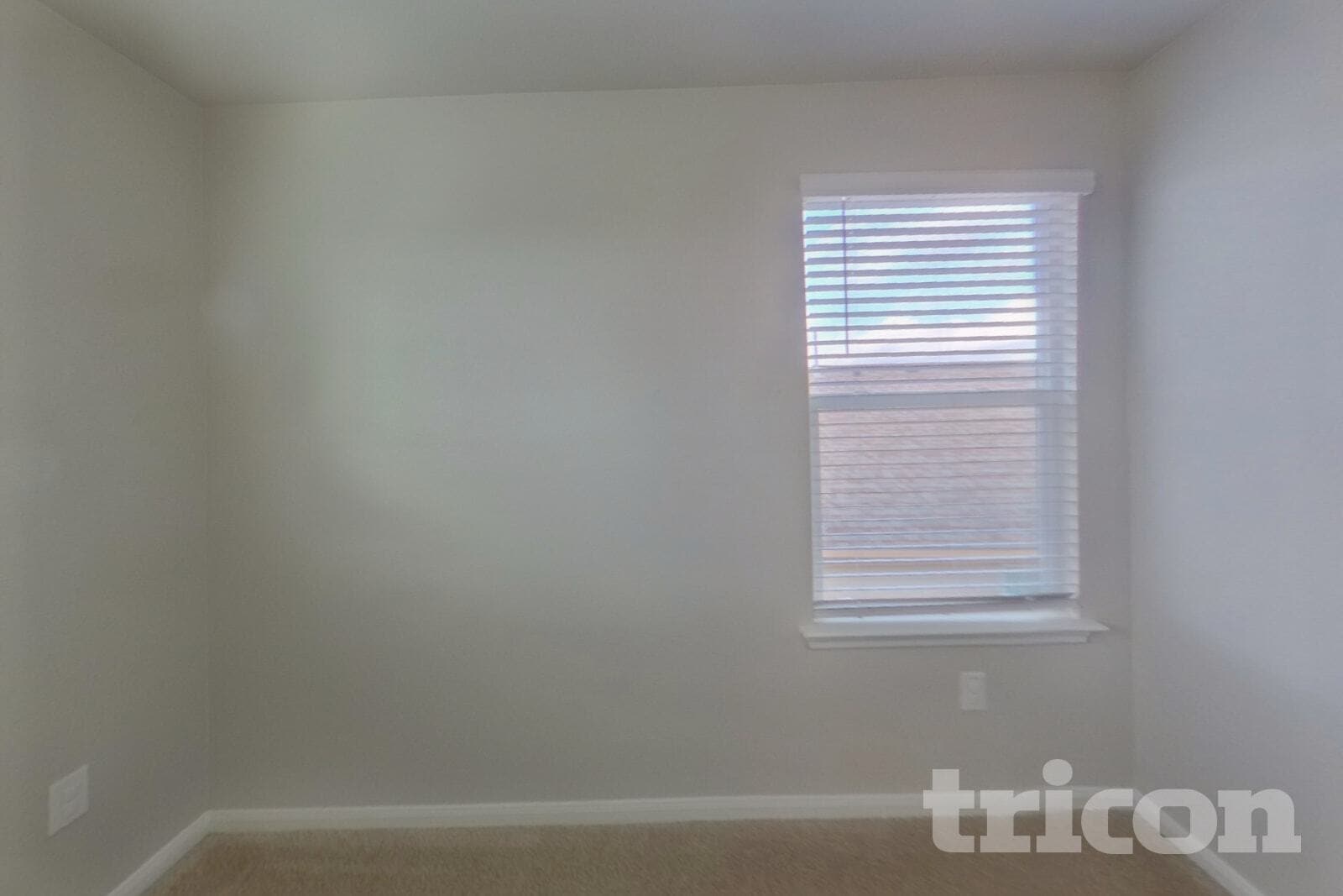 Building Photo - 15012 Custis Ln