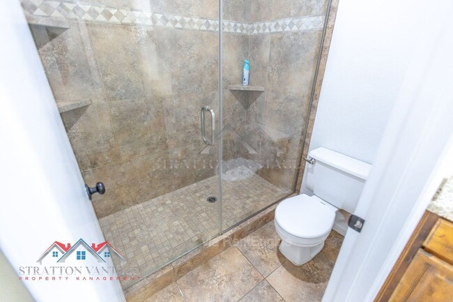 Building Photo - 1928 N Kachina