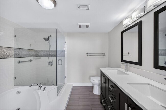 Building Photo - 4200 N Ocean Dr