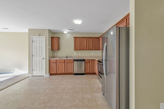 Building Photo - 188 Pine Hollow Rd