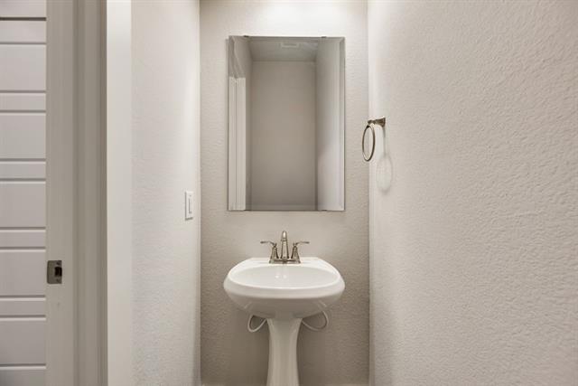 Building Photo - 3902 Braxton Dr