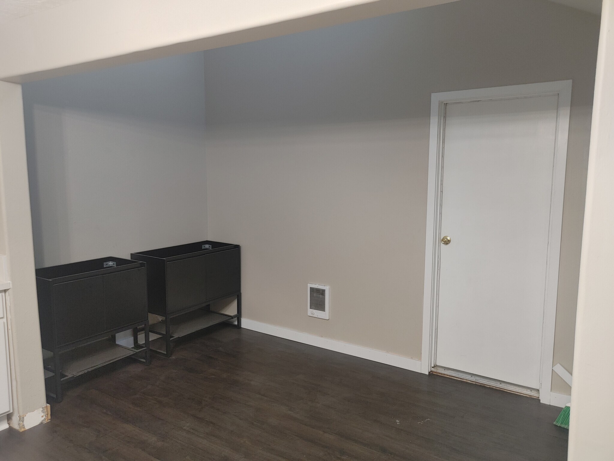 Building Photo - 4870 SW 152nd Ave