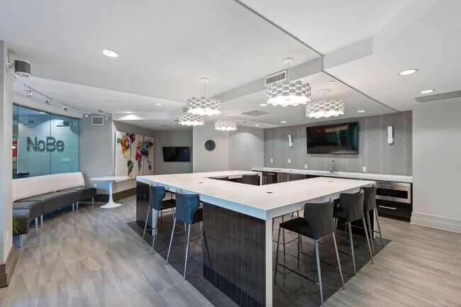 Building Photo - 11418 Rockville Pike