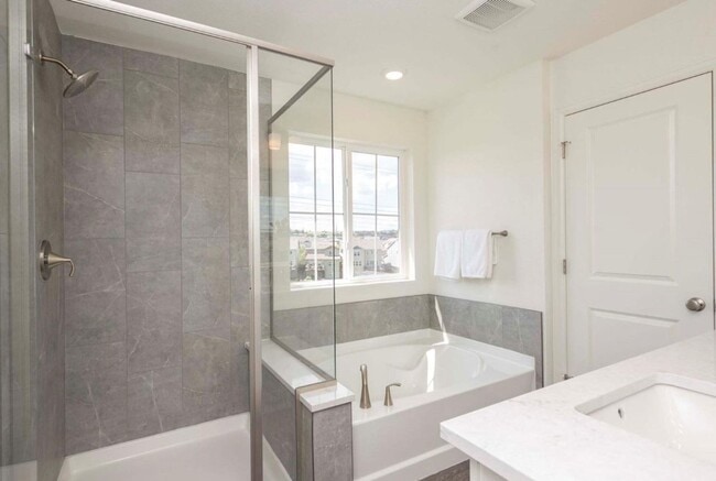 Building Photo - Terrain Oak Valley 3bd 2.5ba Gem!